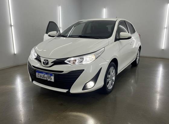 TOYOTA YARIS 1.5 16V FLEX SEDAN XL MULTIDRIVE